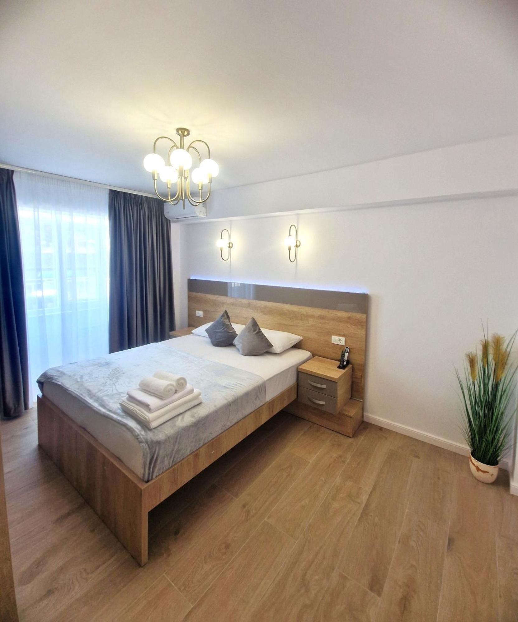 Ultracentral Luxury Apartament Curtea De Arges Bagian luar foto