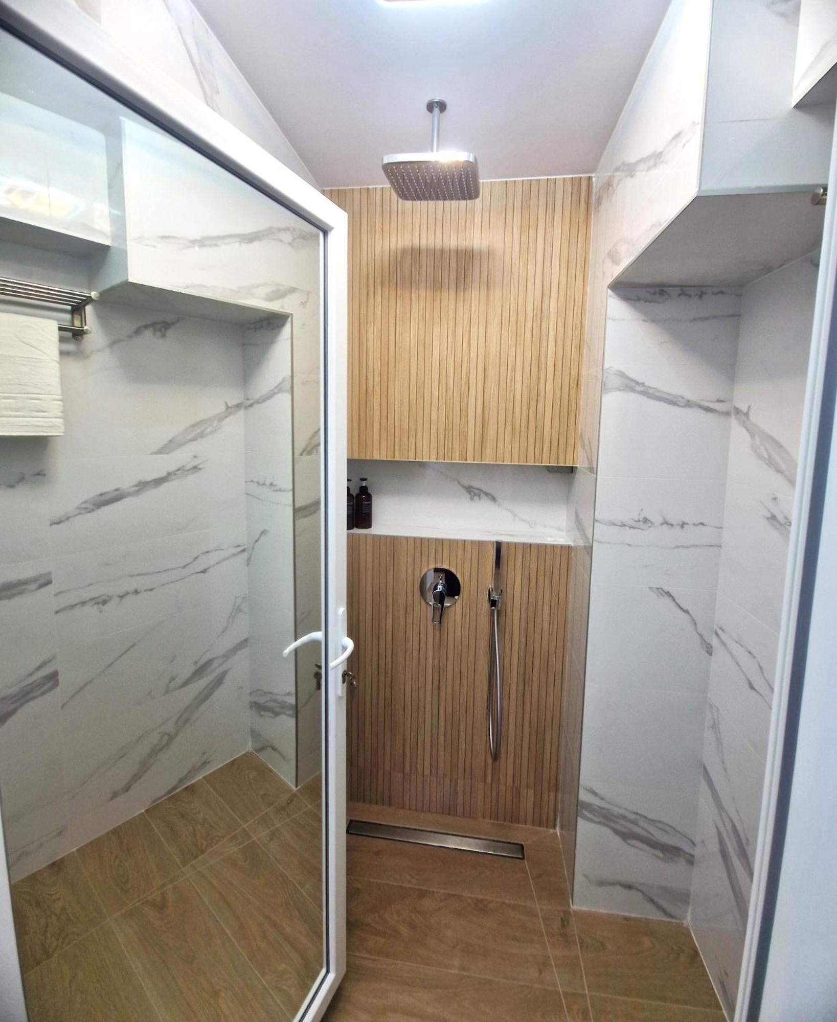 Ultracentral Luxury Apartament Curtea De Arges Bagian luar foto